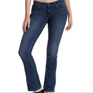 Levi’s Junior’s 524 Medium Bootcut Low-Rise Jeans